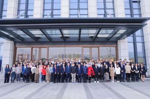 智造未來，賦能新質(zhì)生產(chǎn)力——浙江求是應(yīng)急科技研究院主辦智能與未來工廠新技術(shù)研討會(huì)側(cè)記